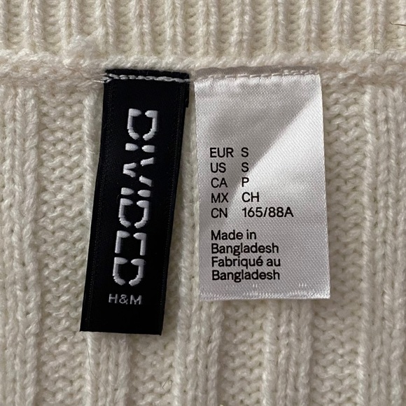 Divided H&M Cream Sweater Vest Ribbed V Neck Split Hem Acrylic Small Oversized - Picture 3 of 15